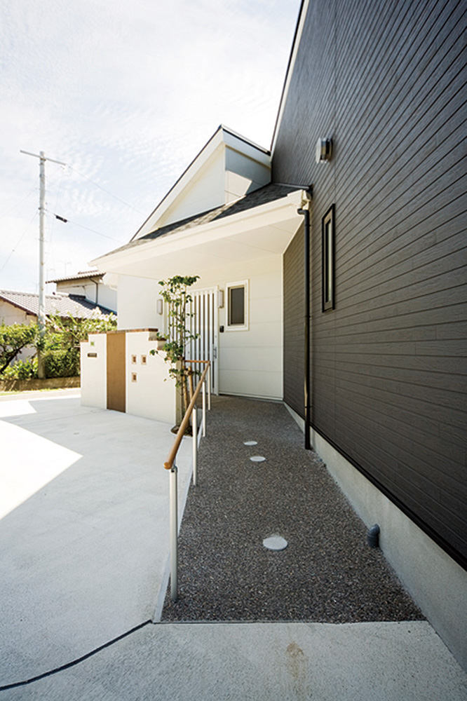 南側に開けた平屋の注文住宅harmony 注文住宅施工事例 福岡 久留米の注文住宅会社ホームラボ 南側に開けた平屋の注文住宅harmony 注文住宅施工事例 福岡 久留米の注文住宅会社ホームラボ