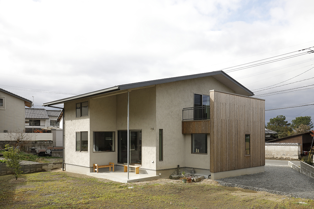 設計士が考えた自宅は、美しさと快適さを両立した心地良い家　福岡の注文住宅HOMEi04
