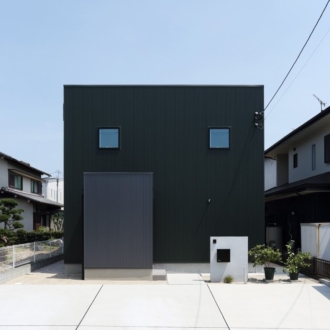 福岡県久留米市の注文住宅会社ホームラボSimpleBoxの外観施工事例画像